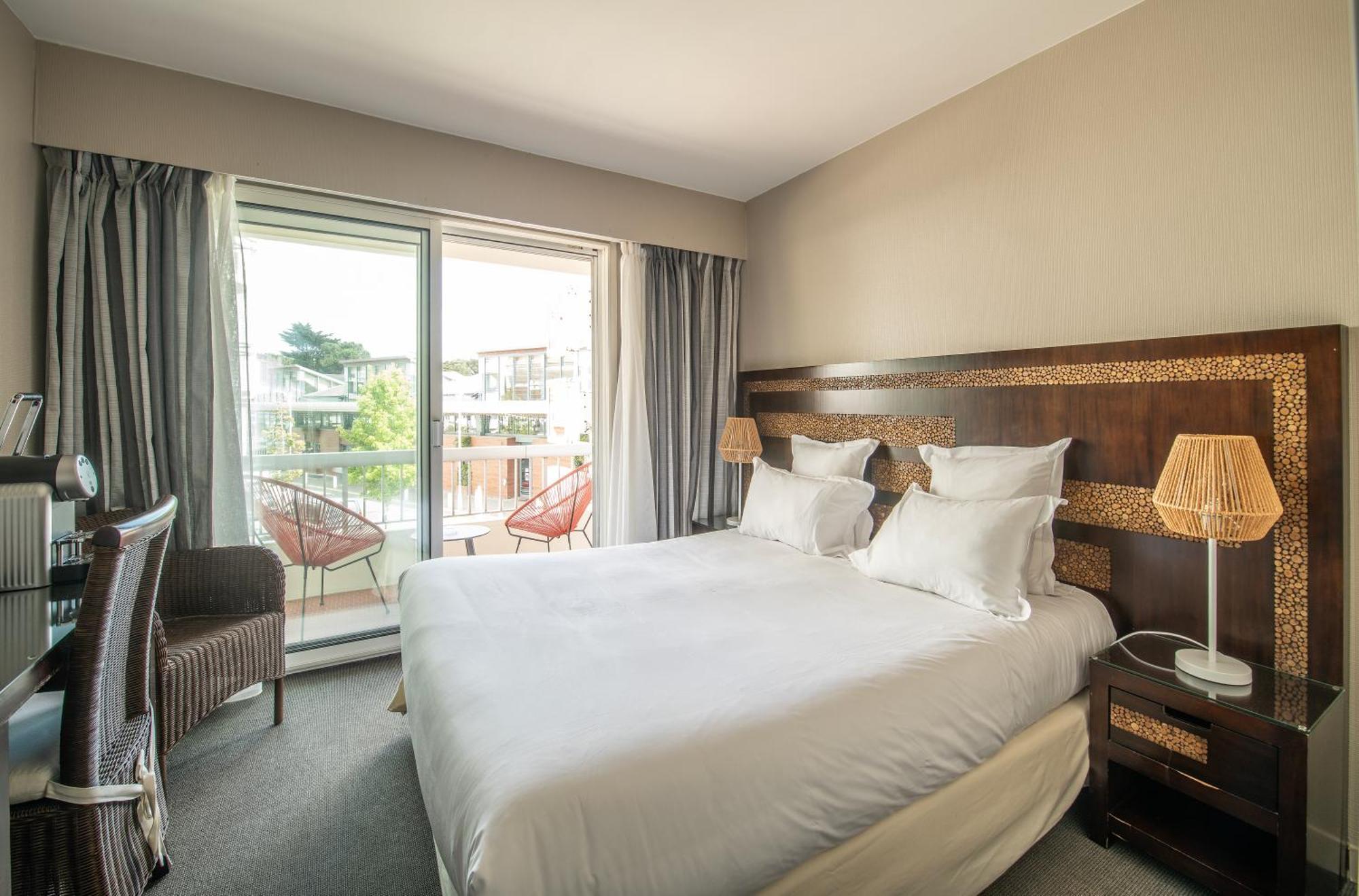 Hotel Bo & Mia La Baule Eksteriør bilde