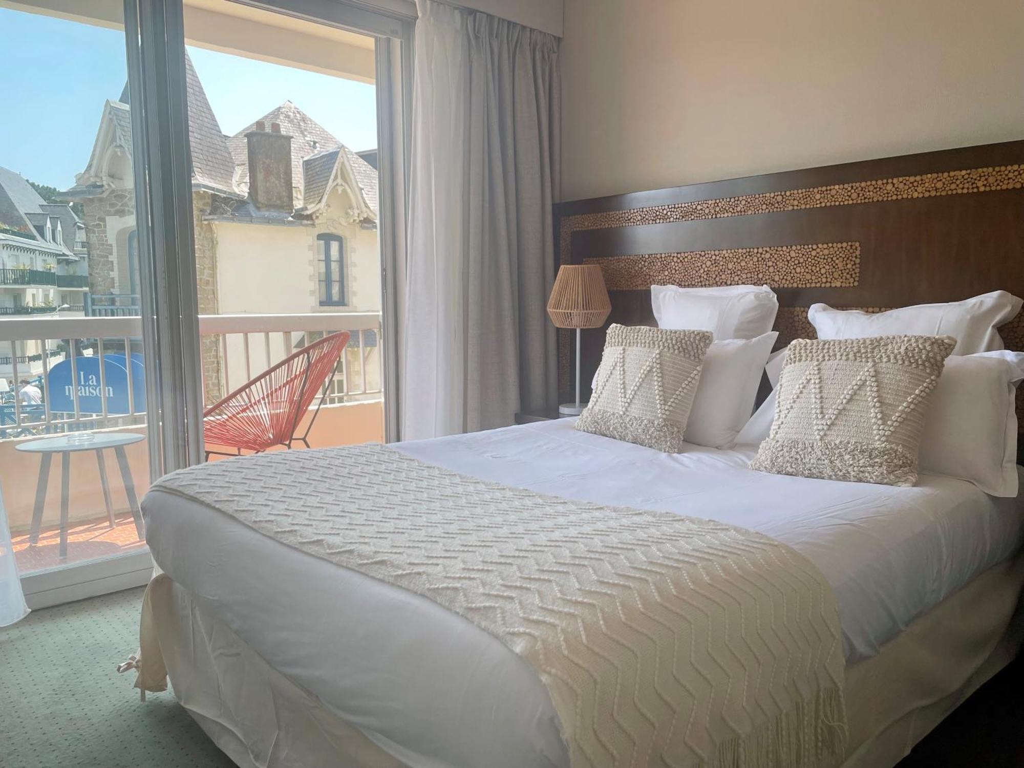 Hotel Bo & Mia La Baule Eksteriør bilde
